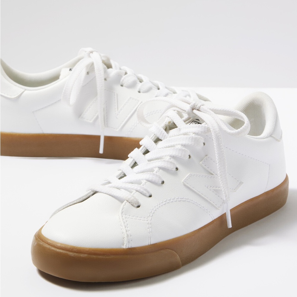 New Balance CT210 white sneaker. Sz 9 women and/or 7.5 men (unisex). New in box!